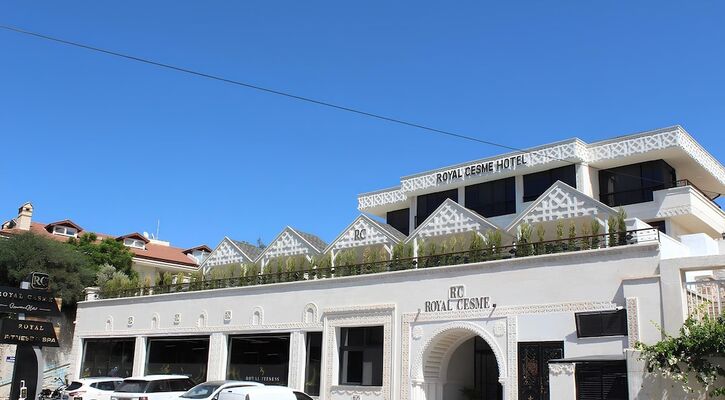 Enki Royal Çeşme Otel